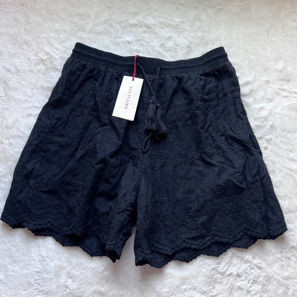 Solitaire‎ Black Eyelet Embroidered Tassel Drawstring Shorts High Rise Large NEW